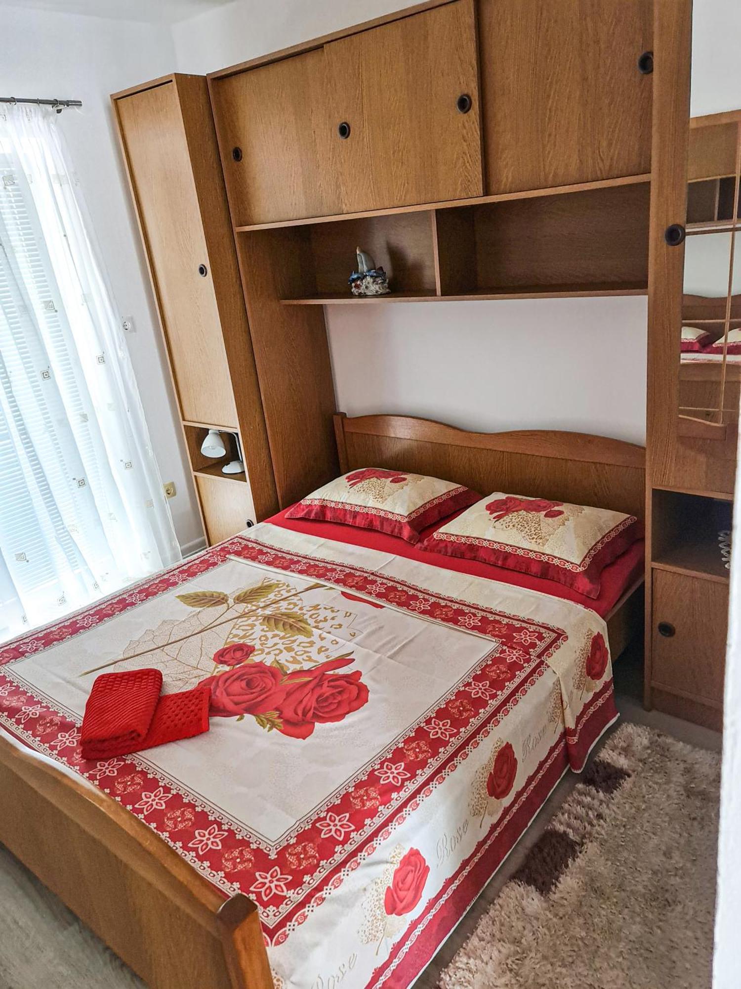 Apartments Benkovic Башка Экстерьер фото